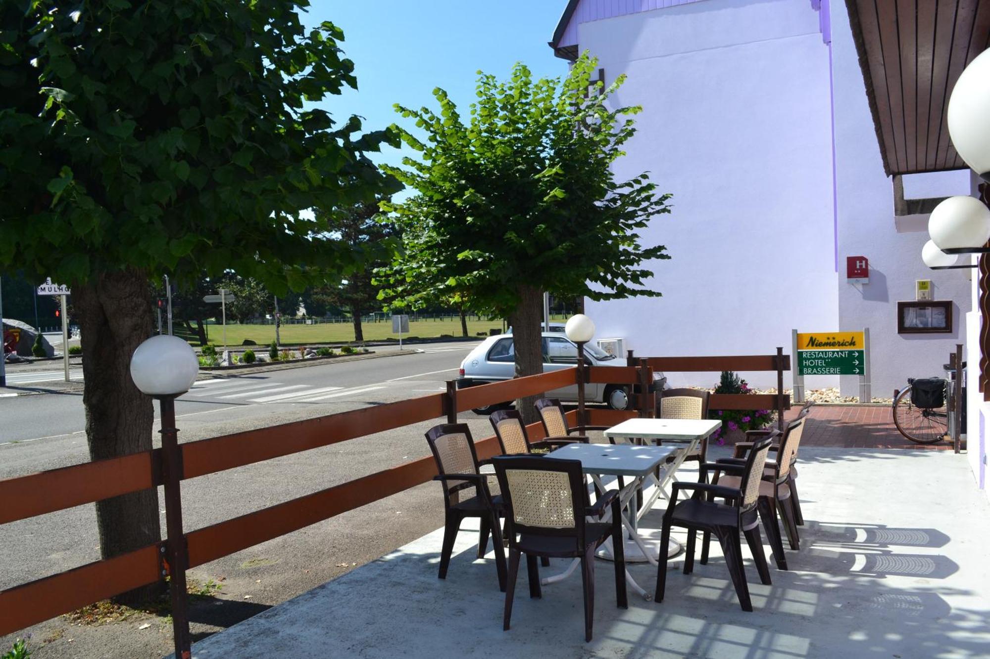 Hotel Restaurant Niemerich Pulversheim Exteriér fotografie