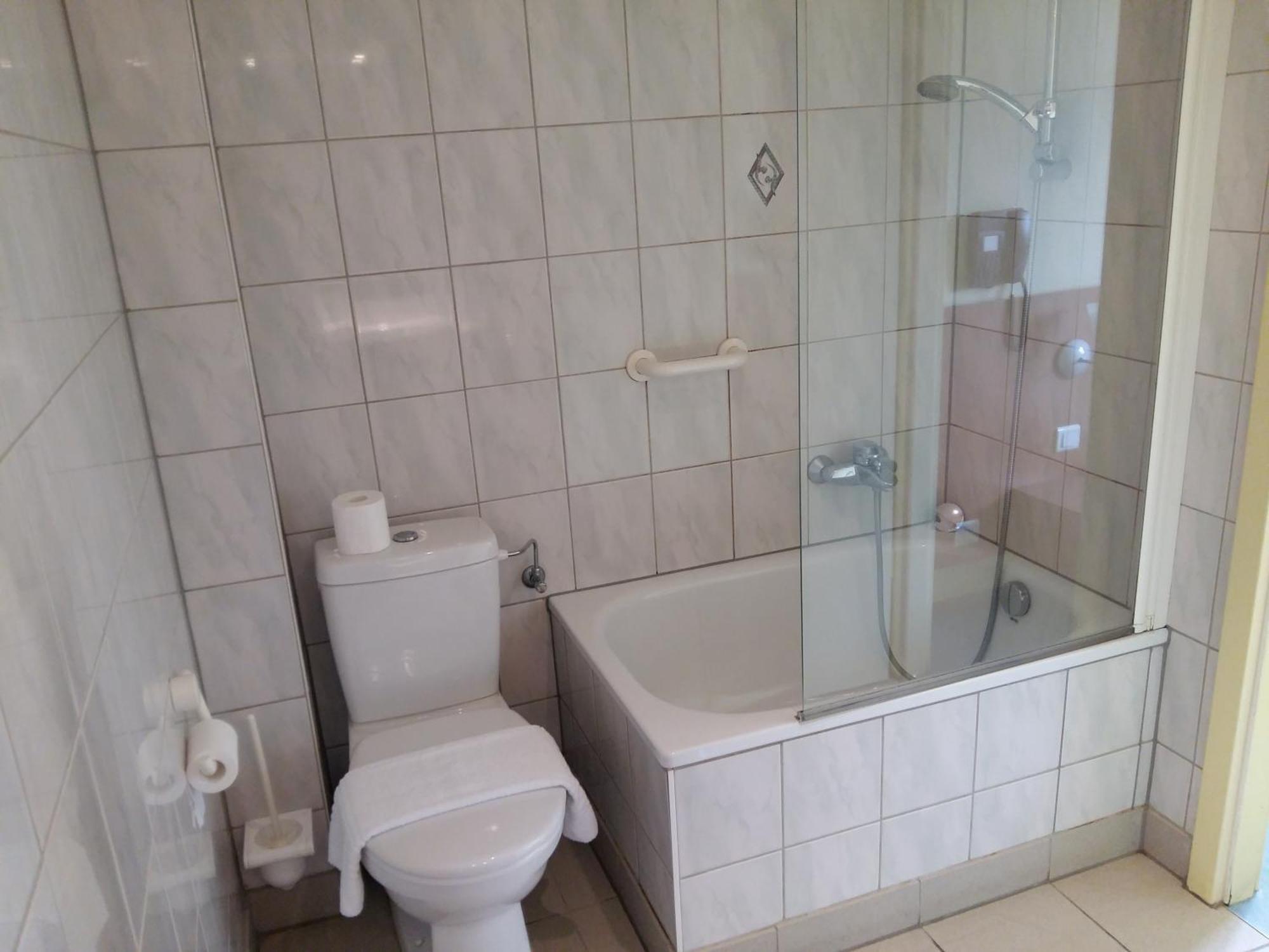 Hotel Restaurant Niemerich Pulversheim Pokoj fotografie