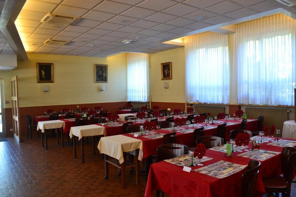 Hotel Restaurant Niemerich Pulversheim Exteriér fotografie